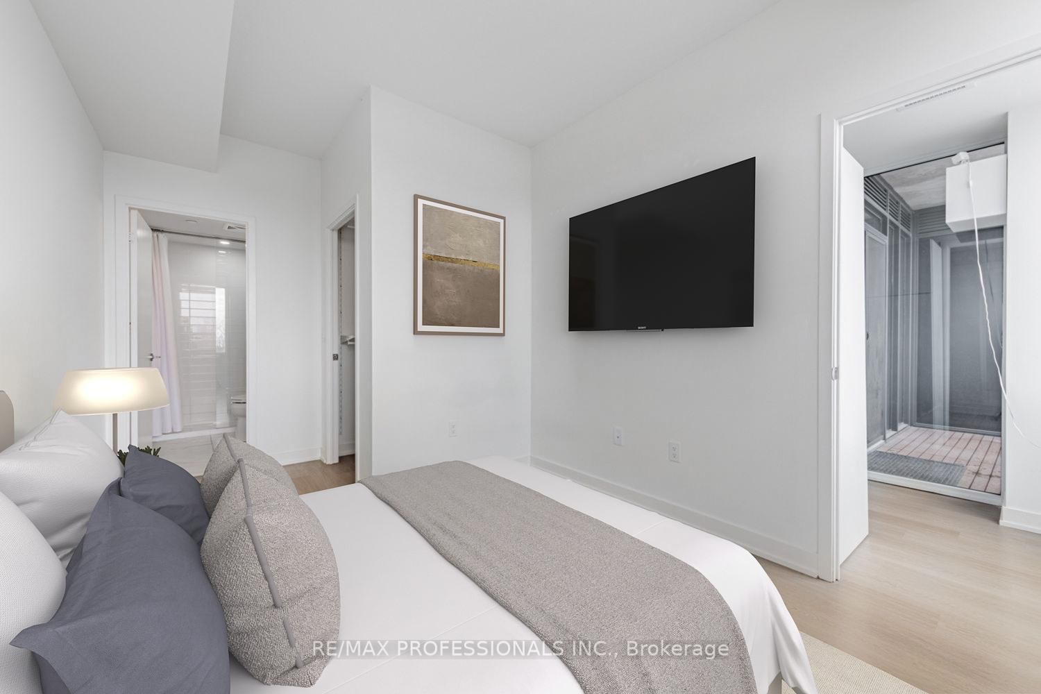 Condo for sale at 313-859 The Queensway, Toronto, Ontario, M8Z 1N8 - Stonegate-Queensway - MLS: W13012828