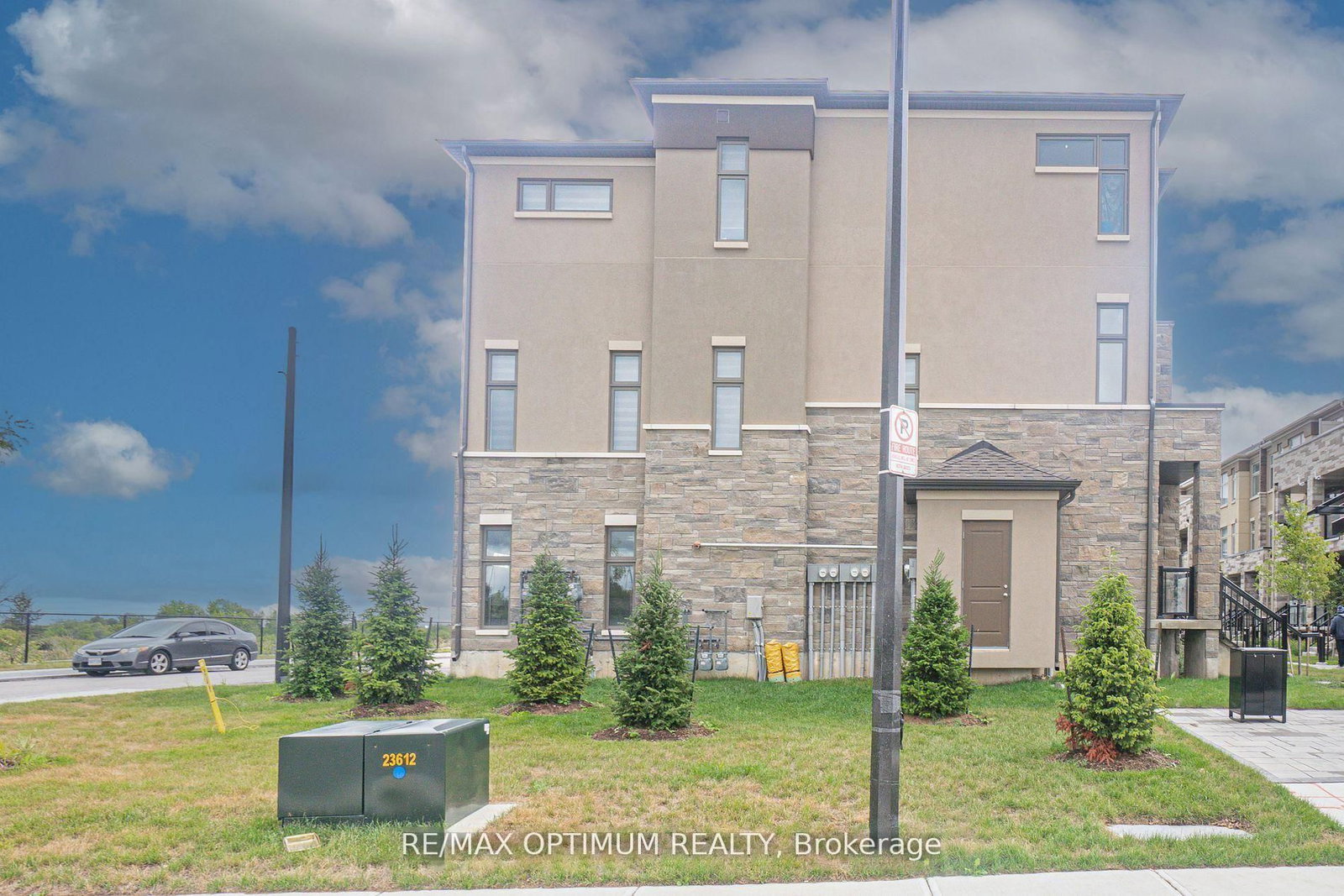 45 Fieldridge Crescent, Unit 18 - Photo 5