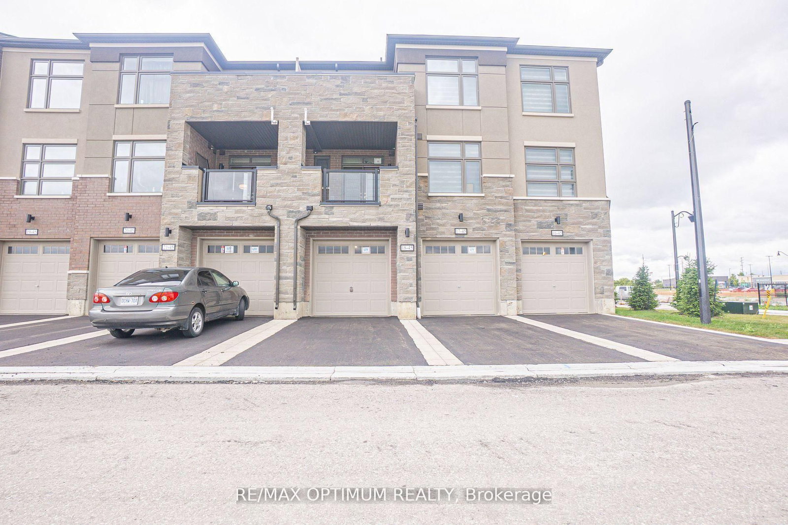 45 Fieldridge Crescent, Unit 18 - Photo 9