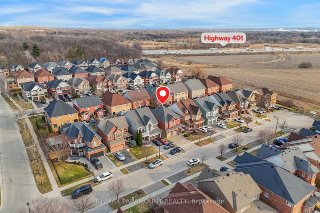 1122 Lamplight Way
