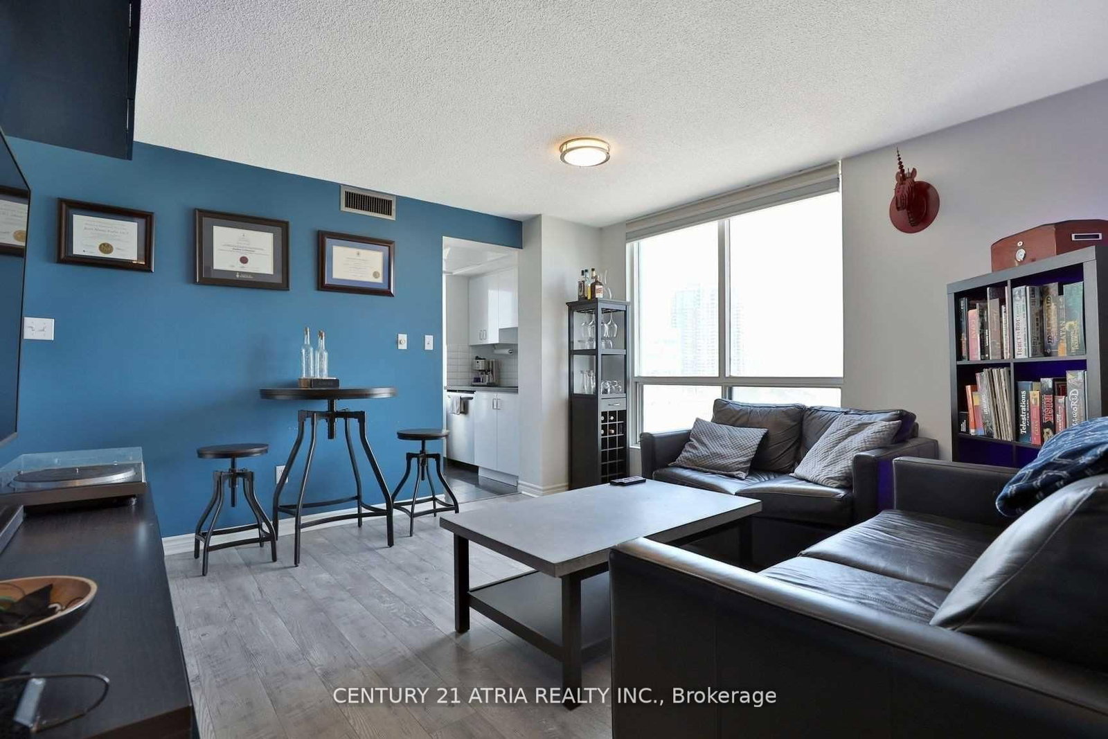 101 Subway Crescent, Unit 704 - Photo 4