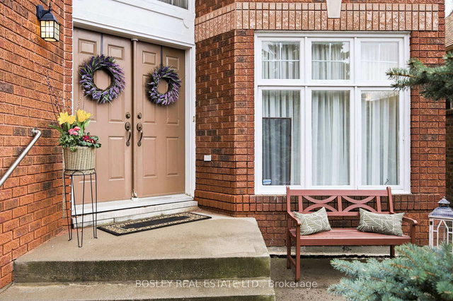 5176 Castlefield Drive