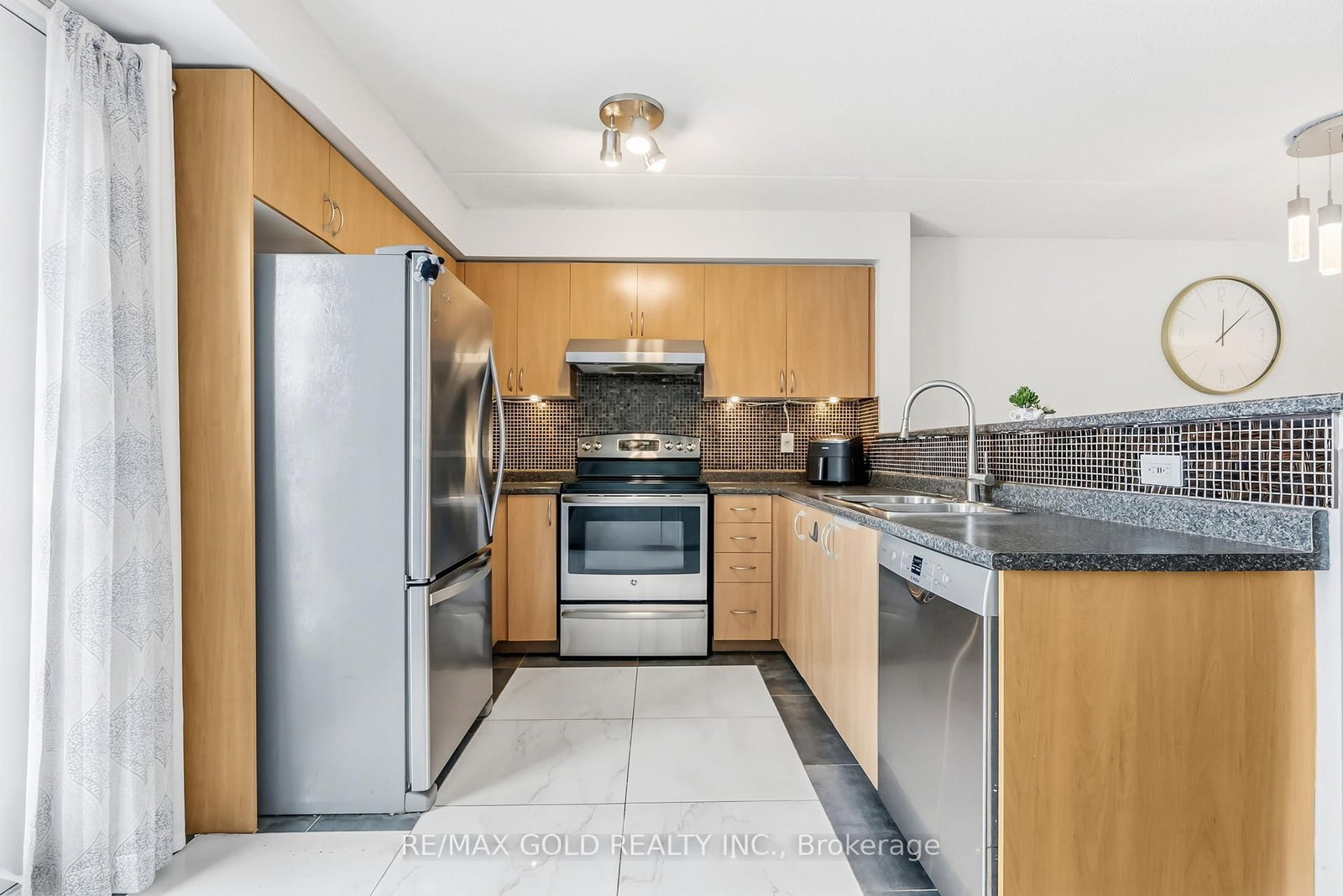 Condo for sale at 202-1340 Main Street, Milton, Ontario, L9T 7S6 - Dempsey - MLS: W13013166