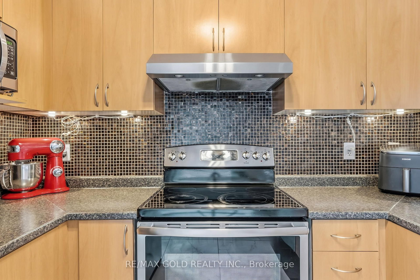 Condo for sale at 202-1340 Main Street, Milton, Ontario, L9T 7S6 - Dempsey - MLS: W13013166