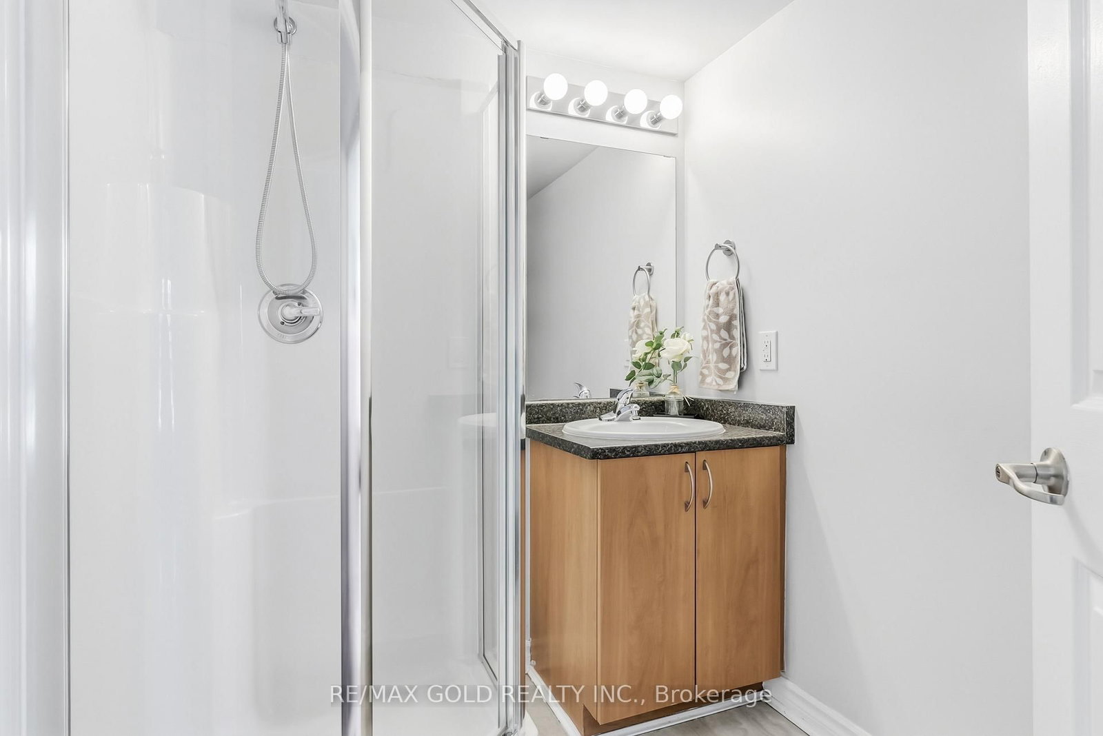 Condo for sale at 202-1340 Main Street, Milton, Ontario, L9T 7S6 - Dempsey - MLS: W13013166