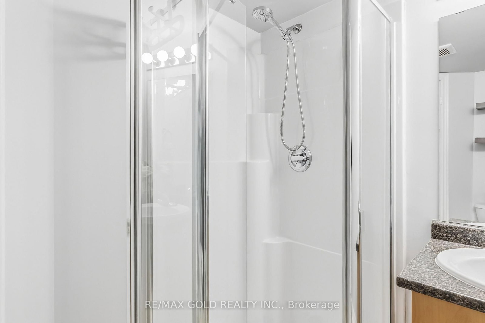 Condo for sale at 202-1340 Main Street, Milton, Ontario, L9T 7S6 - Dempsey - MLS: W13013166