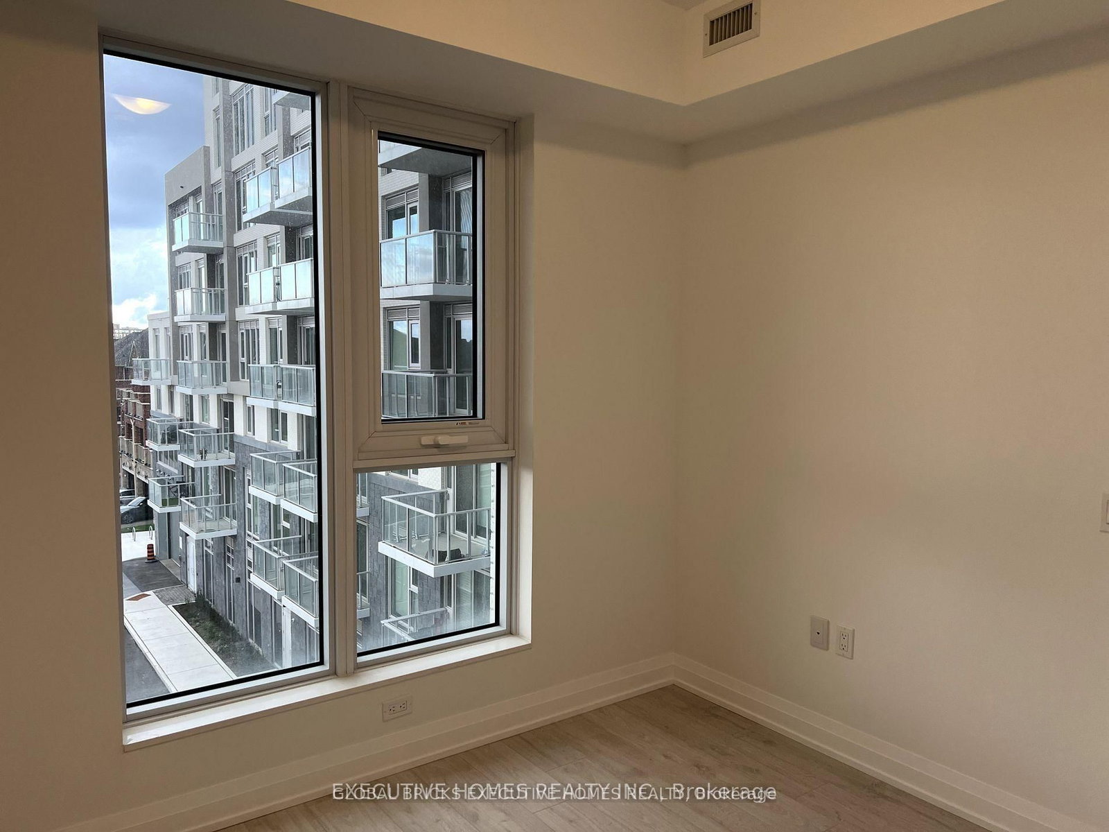 412 Silver Maple Road, Unit 427 - Photo 11