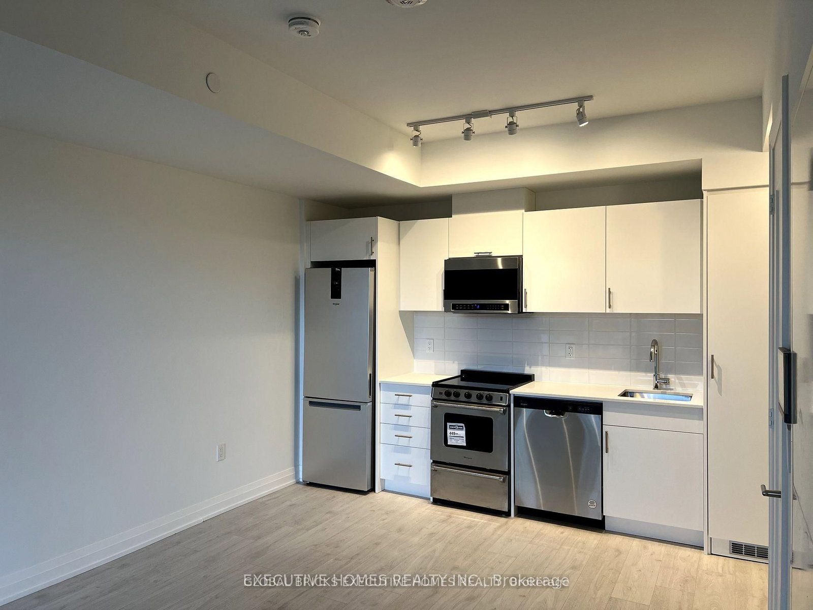 412 Silver Maple Road, Unit 427 - Photo 15