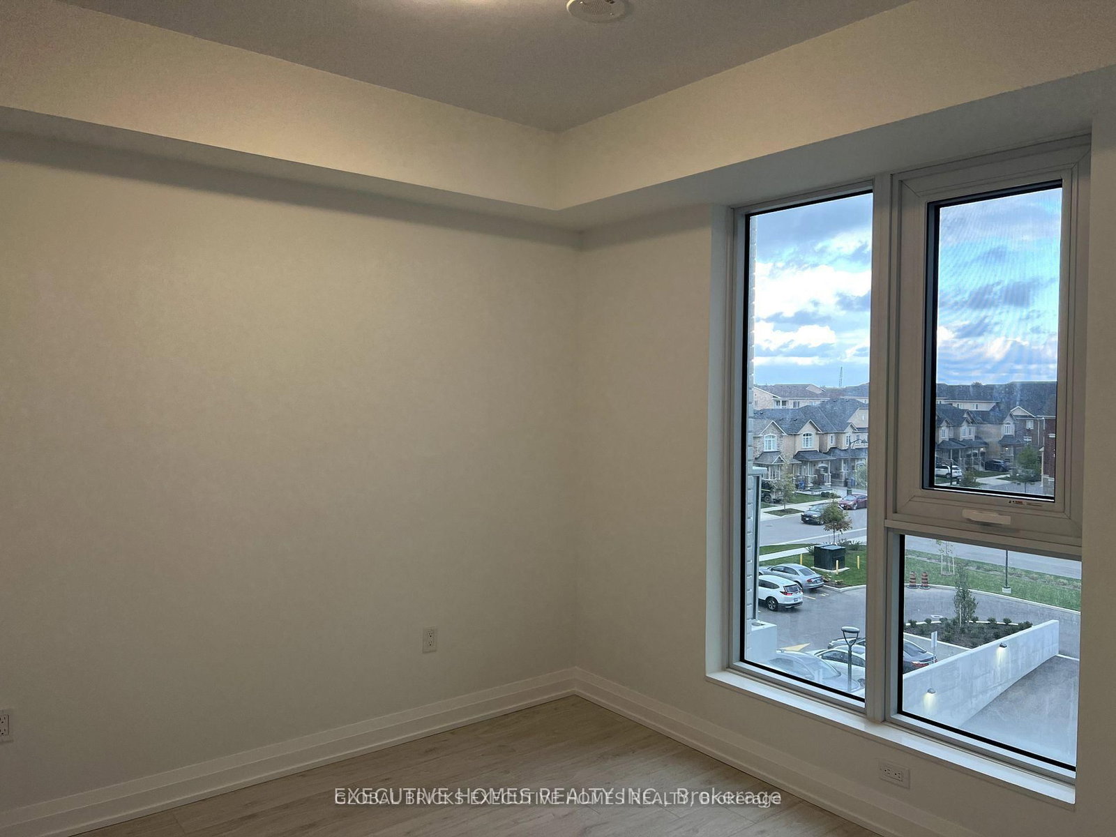 412 Silver Maple Road, Unit 427 - Photo 8