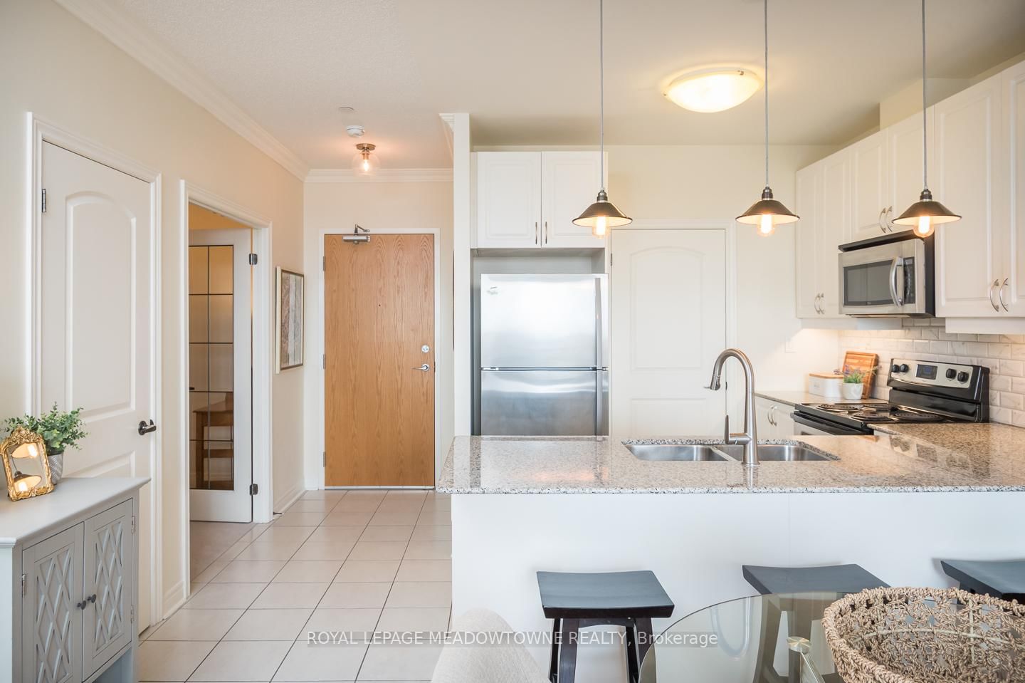 Condo for sale at 609-383 Main Street, Milton, Ontario, L9T 8K8 - Old Milton - MLS: W13013214