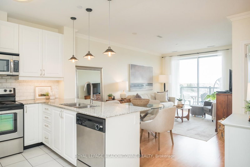 609 - 383 Main St E, Milton, L9T 8K8 | Image 2