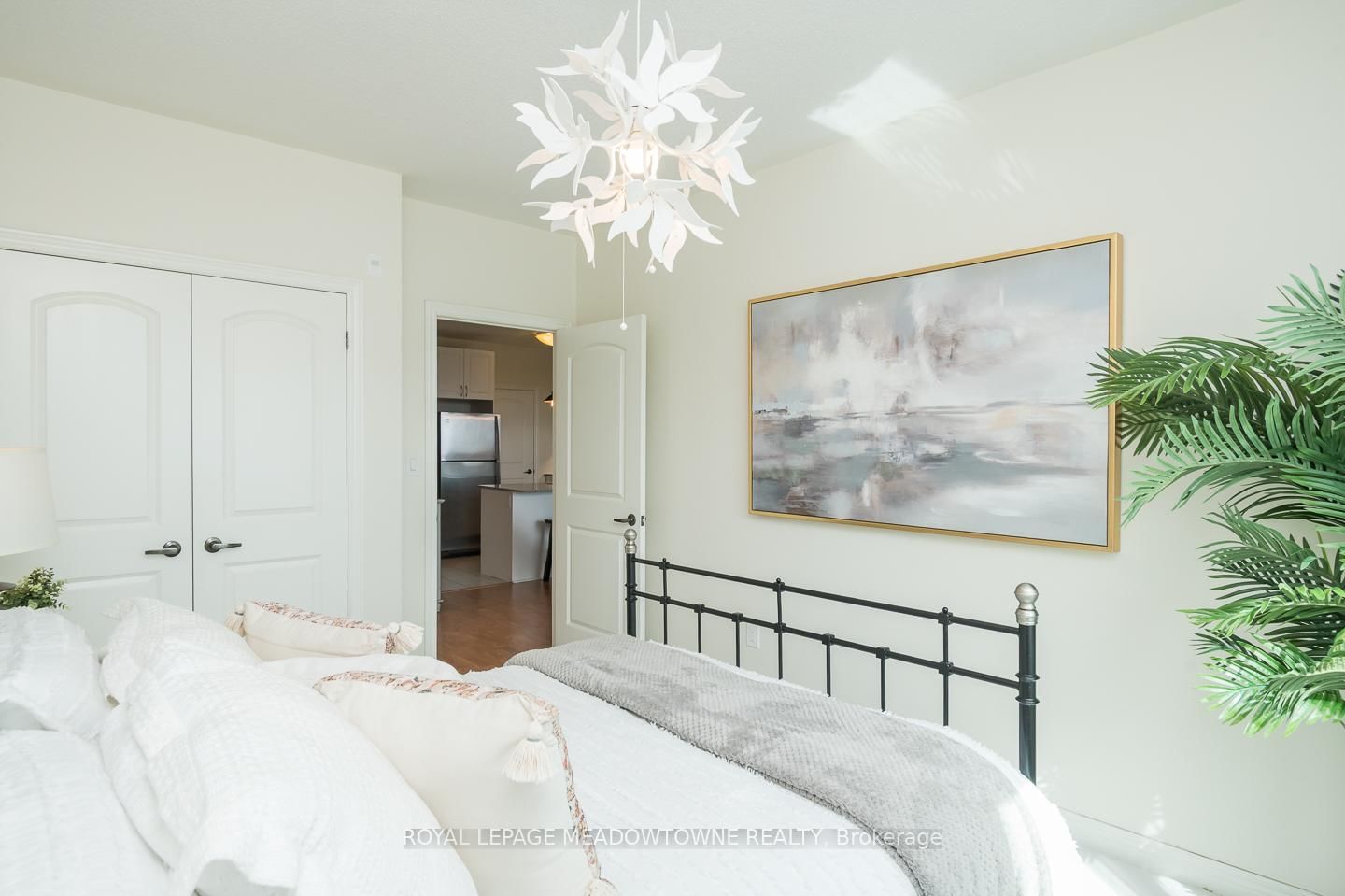 Condo for sale at 609-383 Main Street, Milton, Ontario, L9T 8K8 - Old Milton - MLS: W13013214