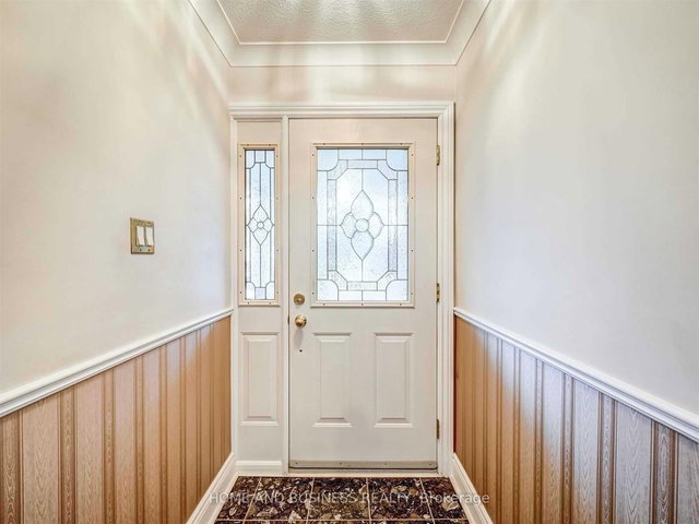 Upper - 1648 Sunnycove Drive