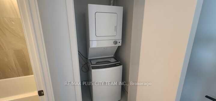 1185 Dupont Street, Unit 523 - Photo 9