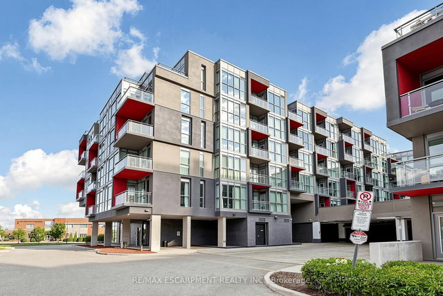 D619 - 5220 DUNDAS Street