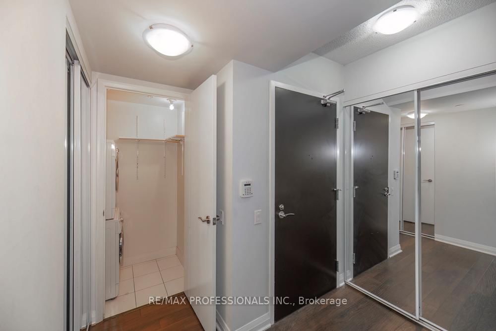 5 Valhalla Inn Road • #1301 • Toronto, ON photo 24