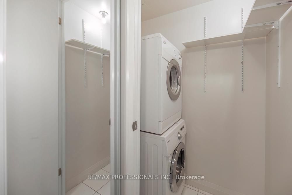 5 Valhalla Inn Road • #1301 • Toronto, ON photo 25