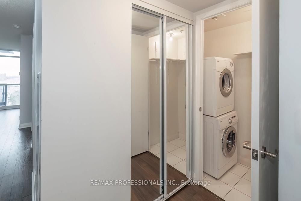5 Valhalla Inn Road • #1301 • Toronto, ON photo 26