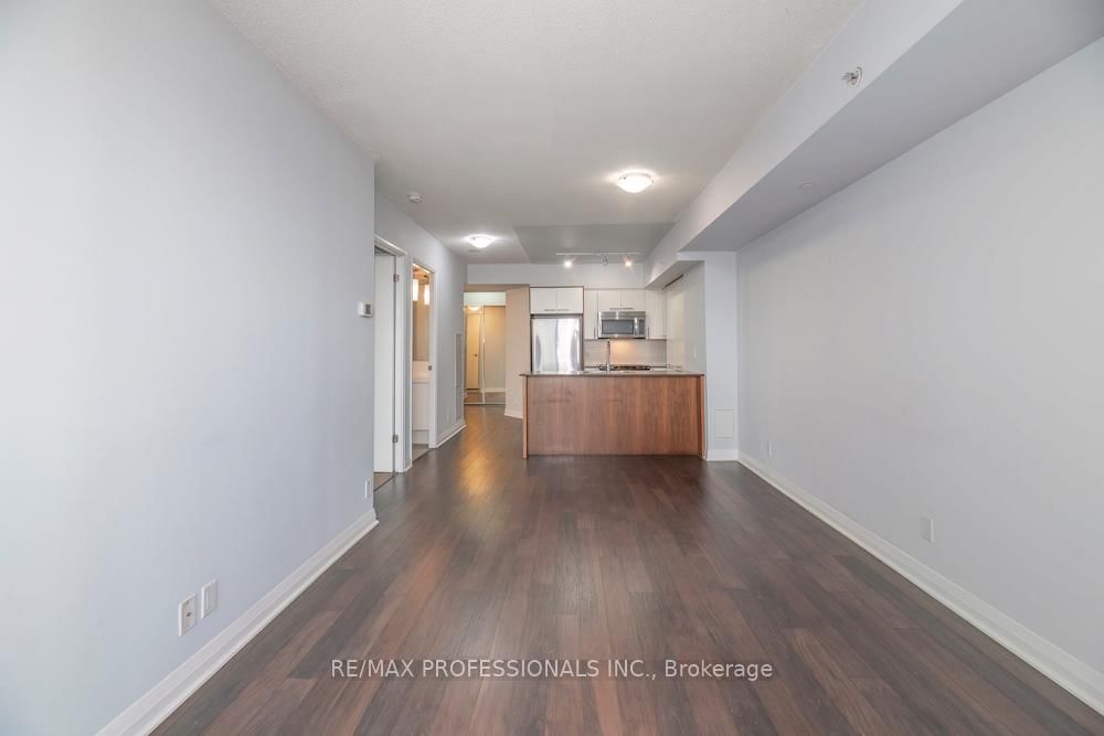 5 Valhalla Inn Road • #1301 • Toronto, ON photo 6