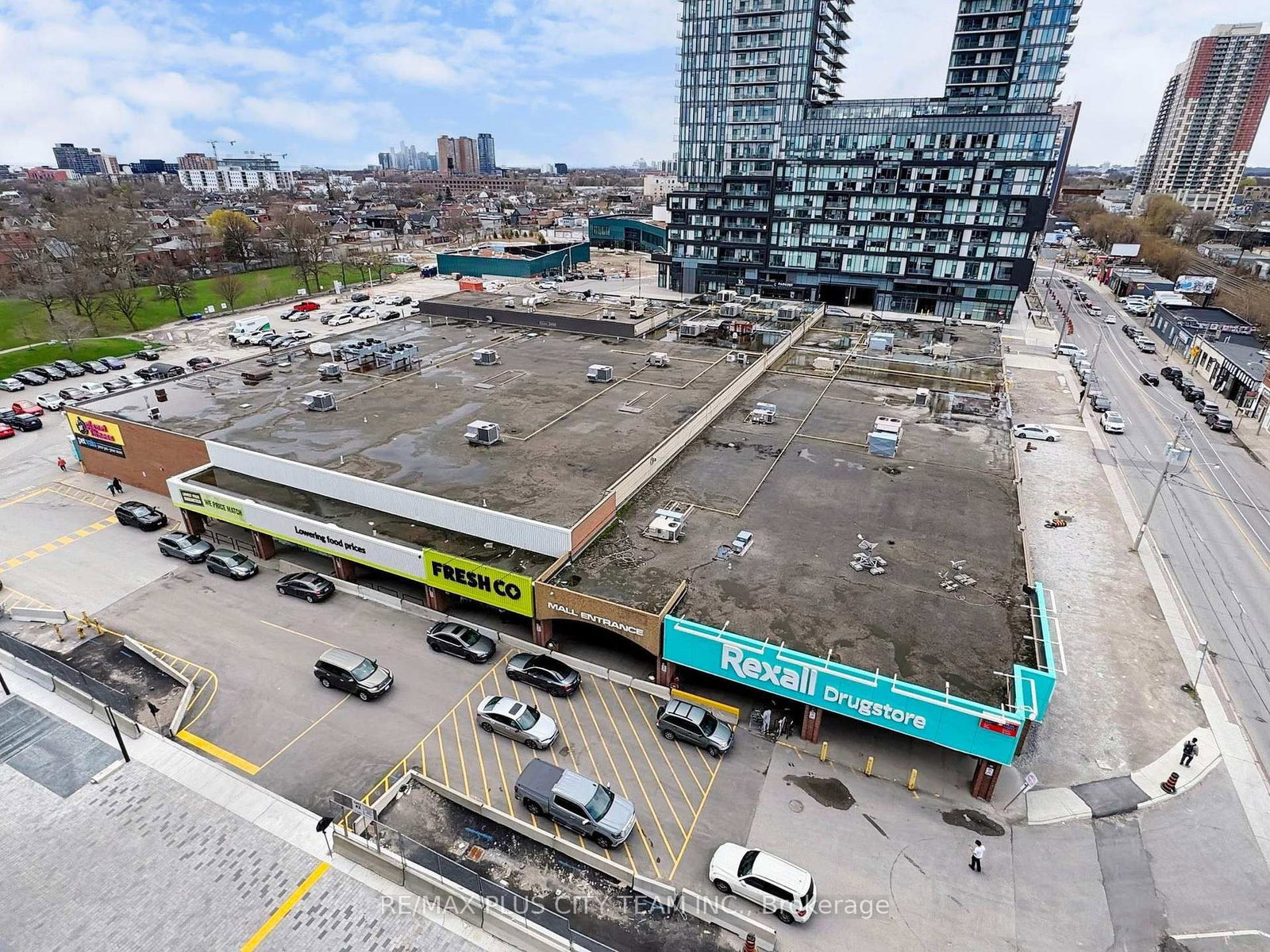 1185 Dupont Street, Unit 714 - Photo 35