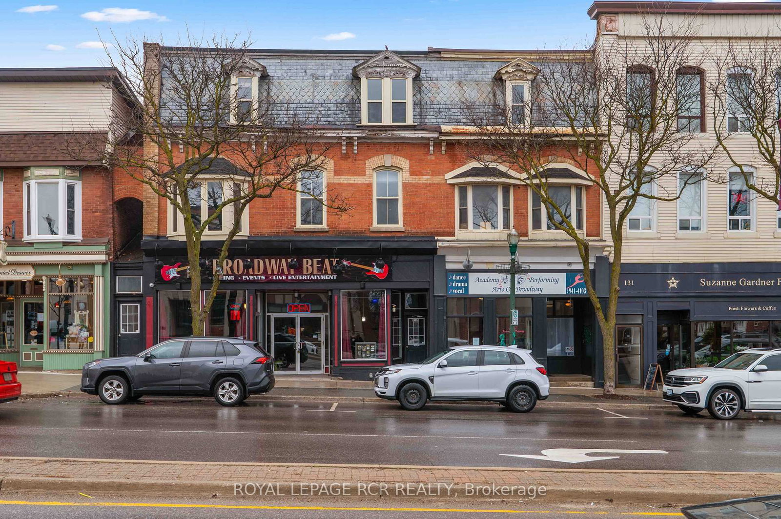 137 Broadway, Unit Upper