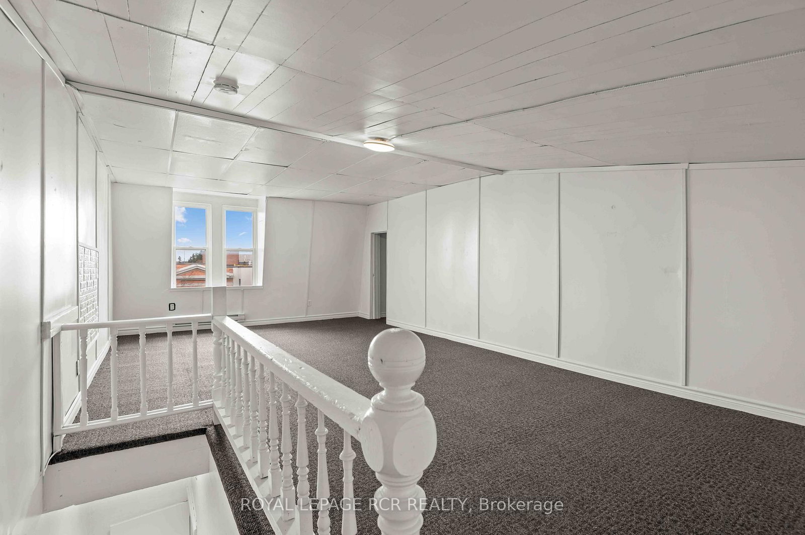 137 Broadway, Unit Upper - Photo 20