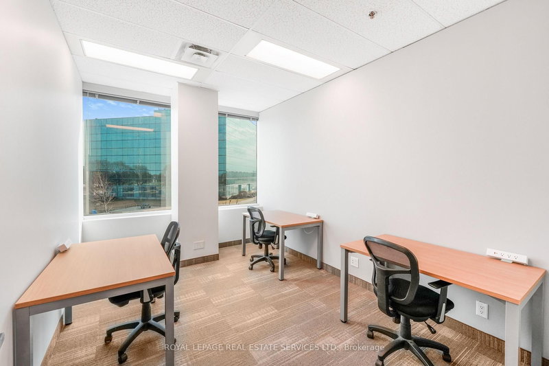 200 - 2020 Winston Park Dr, Oakville, L6H 6X7 | Image 2