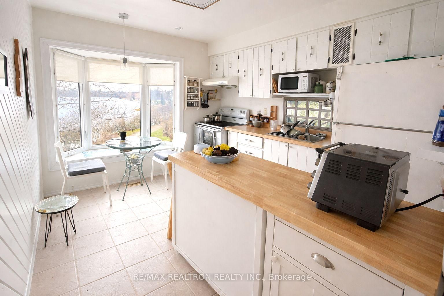 Detached House for sale at 22 Peaceful Place, Brampton, Ontario, L6S 4E6 - Northgate - MLS: W13013602