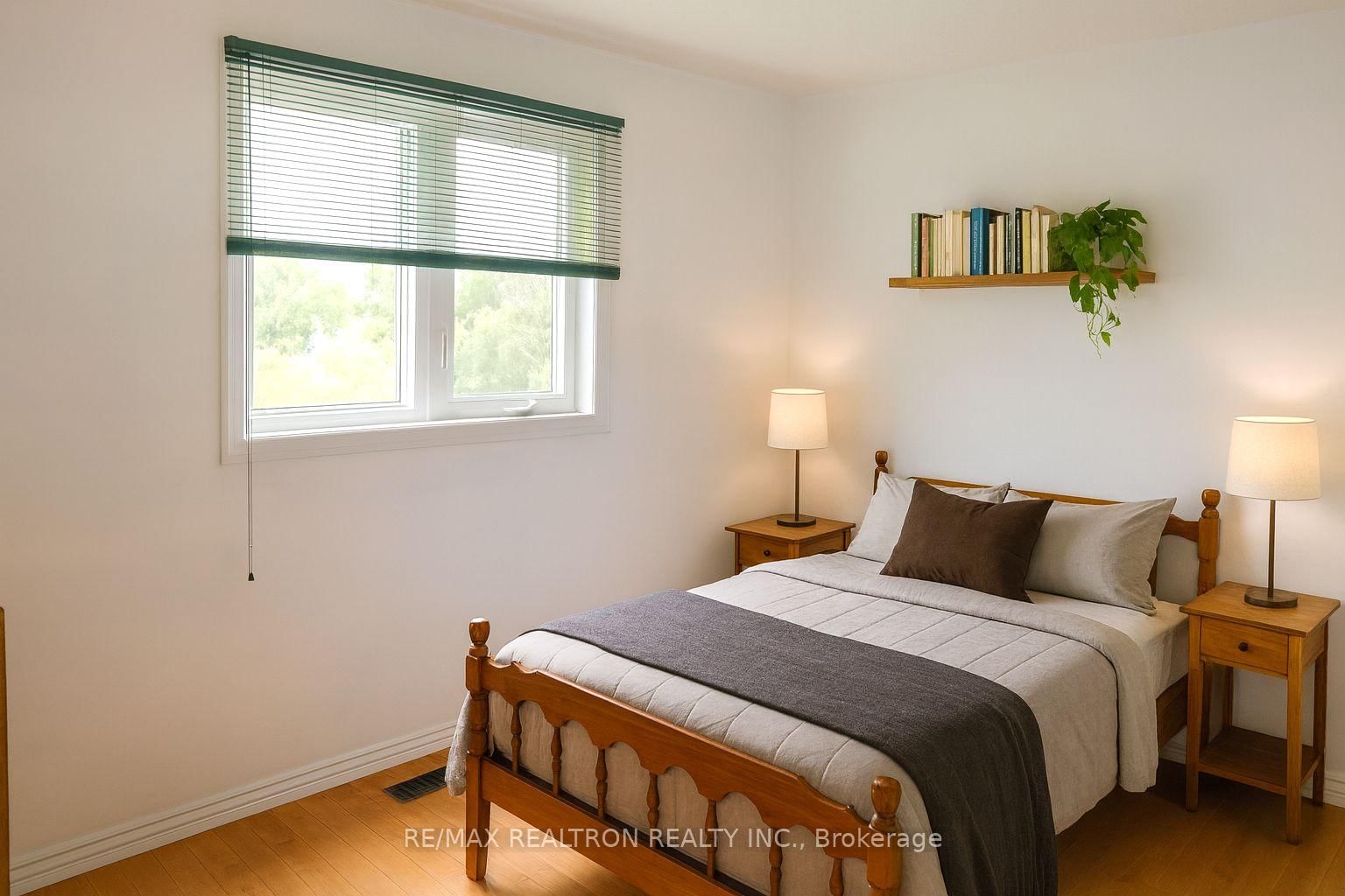 Detached House for sale at 22 Peaceful Place, Brampton, Ontario, L6S 4E6 - Northgate - MLS: W13013602