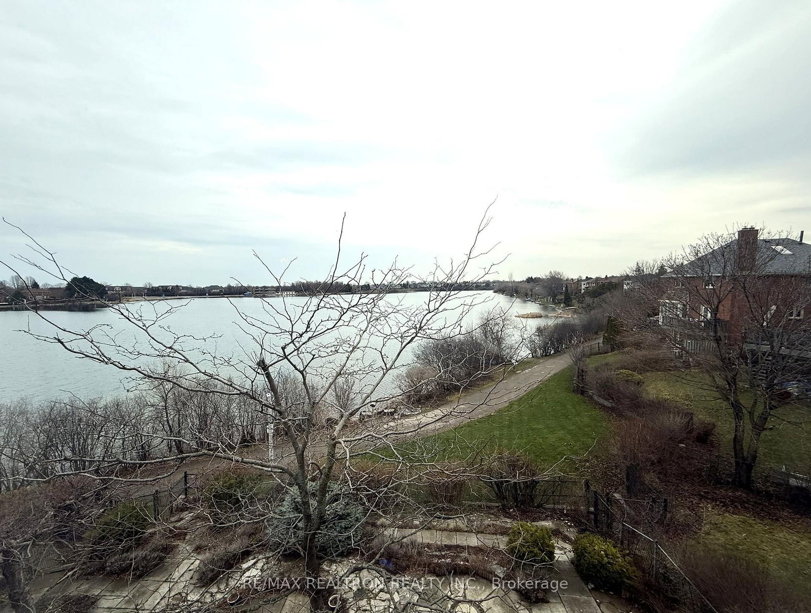 Detached House for sale at 22 Peaceful Place, Brampton, Ontario, L6S 4E6 - Northgate - MLS: W13013602