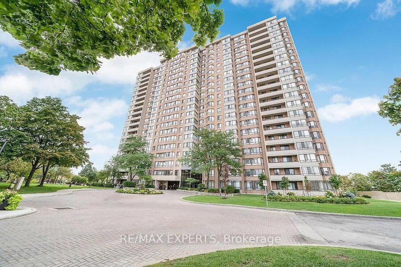 1607 - 100 County Court Blvd, Brampton, L6W 3X1 | Image 3