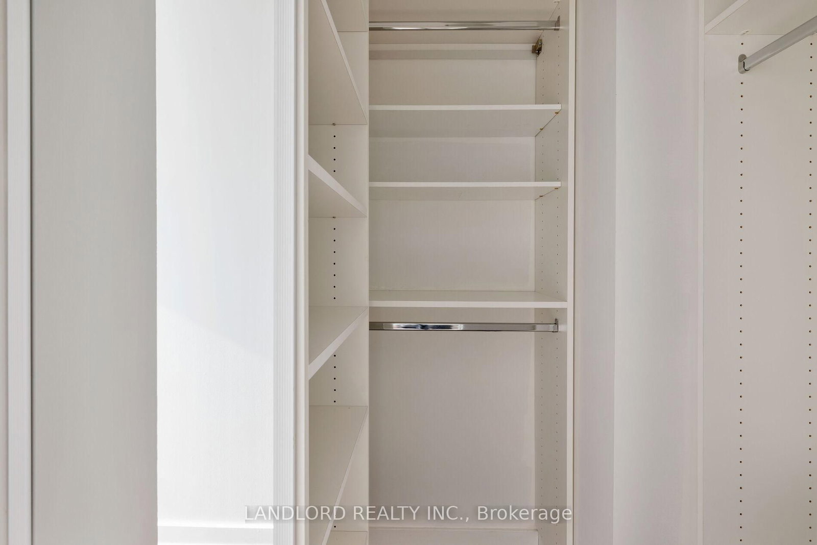 11 Superior Avenue, Unit 905 - Photo 23