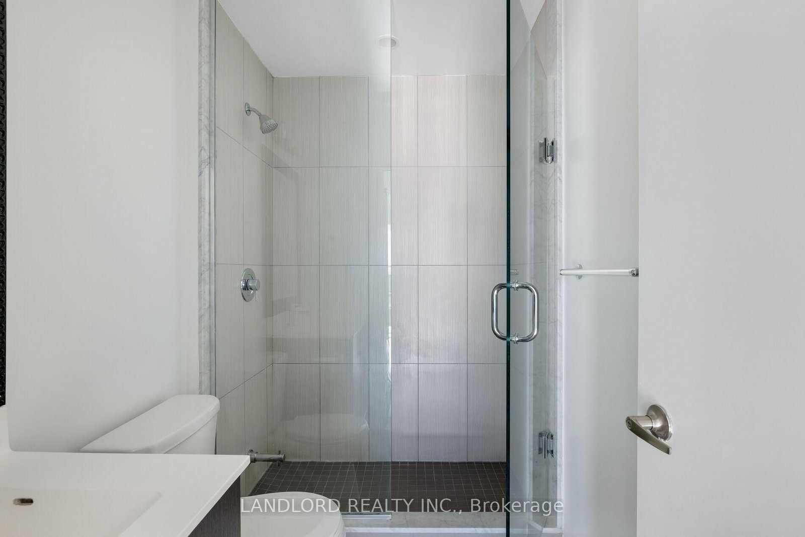 11 Superior Avenue, Unit 905 - Photo 24