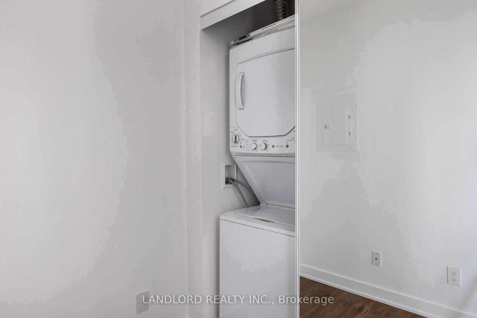 11 Superior Avenue, Unit 905 - Photo 27