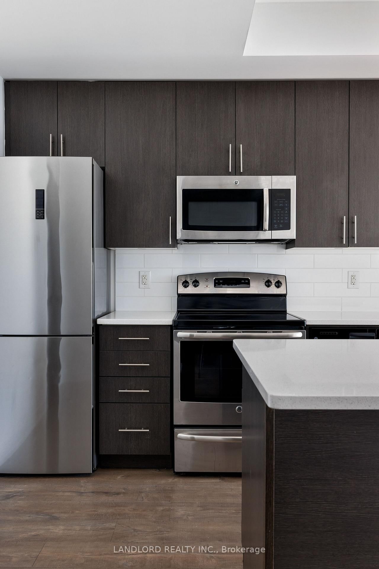 11 Superior Avenue, Unit 905 - Photo 5