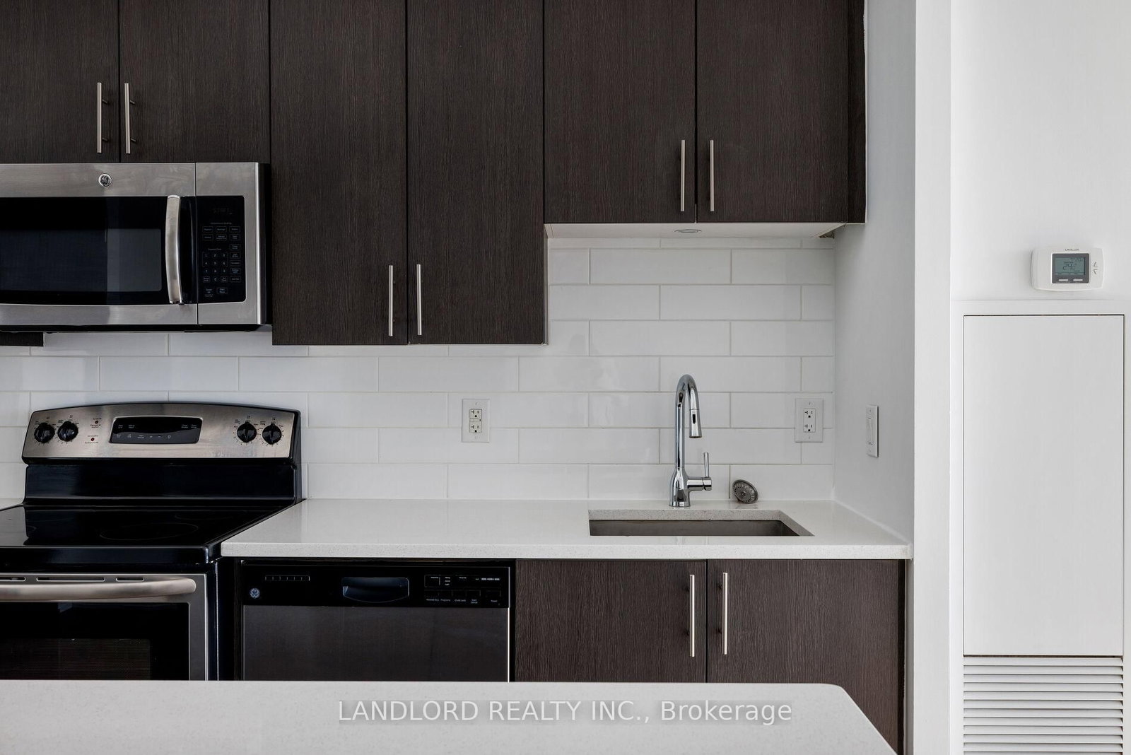 11 Superior Avenue, Unit 905 - Photo 6