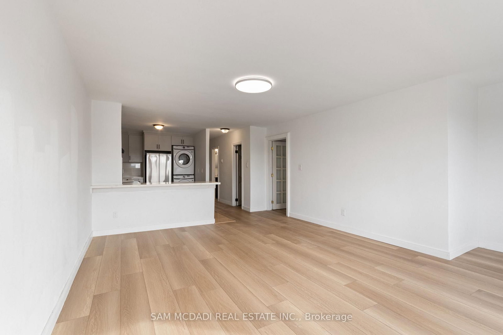 1018 Burnhamthorpe Road E - Photo 8