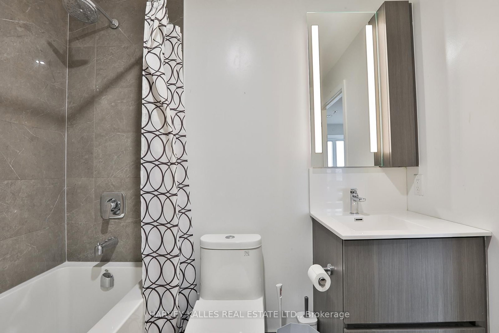 215 Lakeshore Road W, Unit 206 - Photo 21