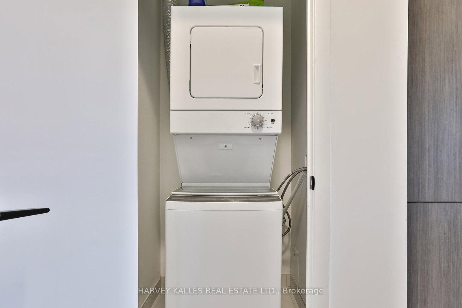 215 Lakeshore Road W, Unit 206 - Photo 22