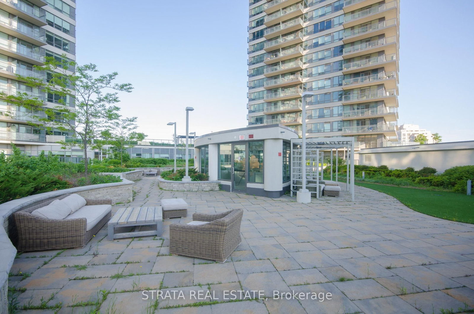2240 Lake Shore Boulevard W, Unit 2807 - Photo 20