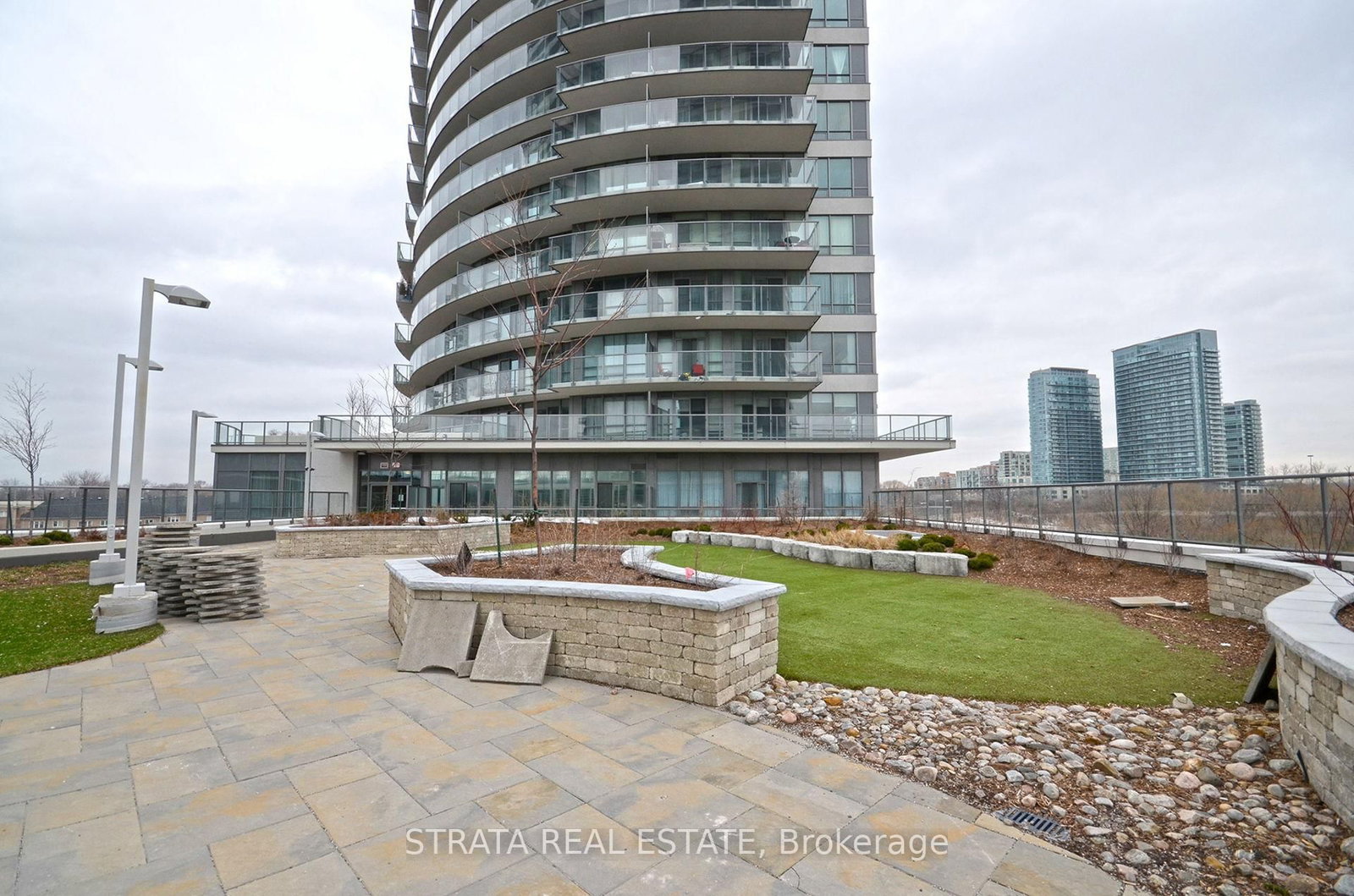2240 Lake Shore Boulevard W, Unit 2807 - Photo 28