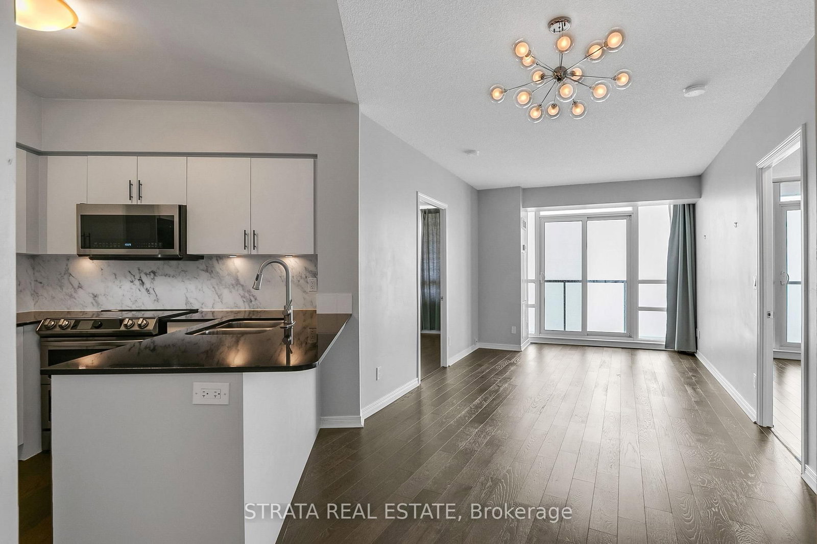 2240 Lake Shore Boulevard W, Unit 2807 - Photo 8