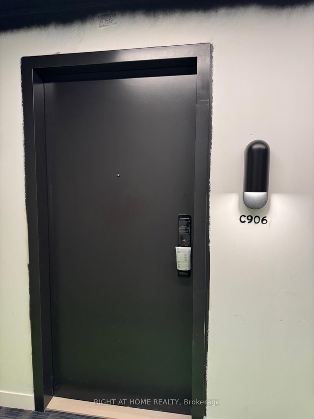 C906 - 4878 POWERS Common