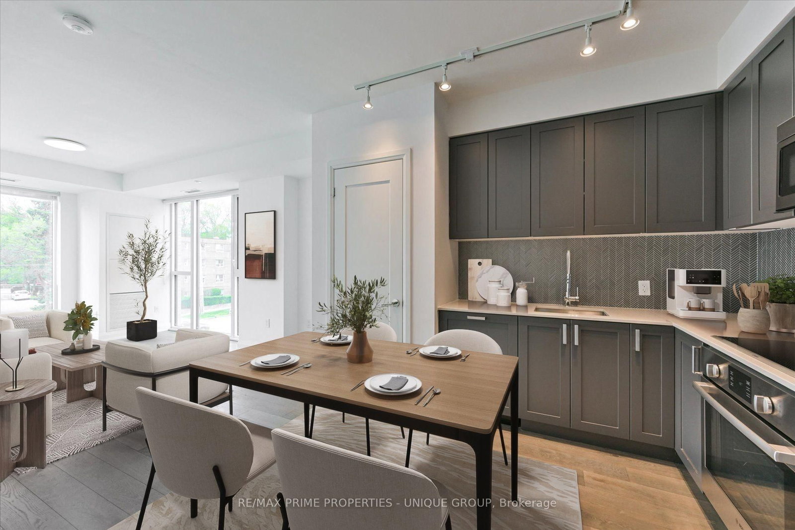 293 The Kingsway, Unit 322 - Photo 10