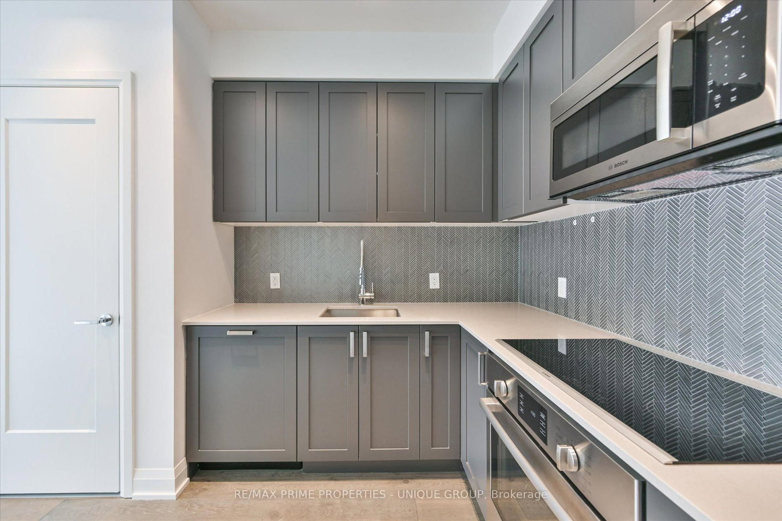 293 The Kingsway, Unit 322 - Photo 12