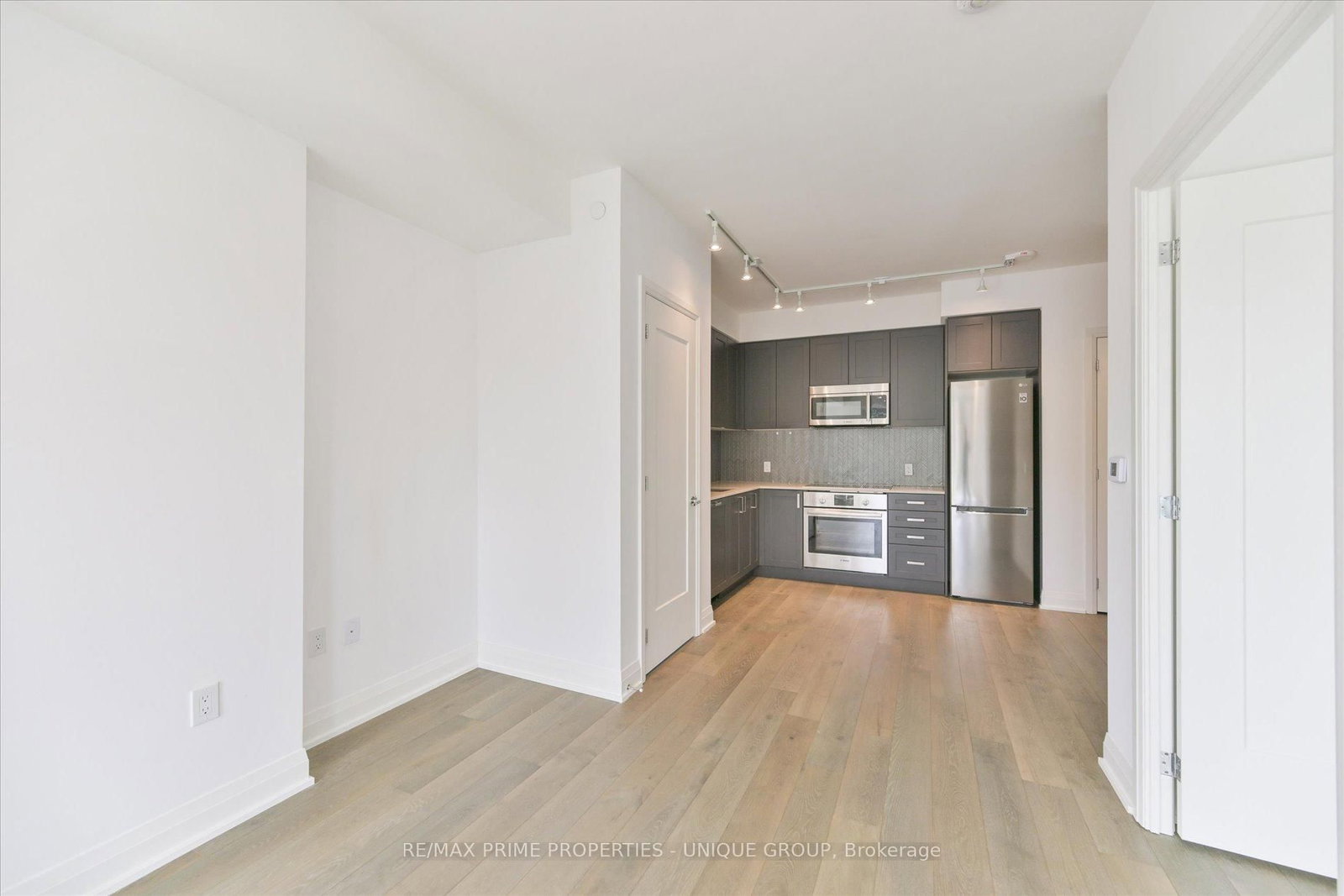 293 The Kingsway, Unit 322 - Photo 18