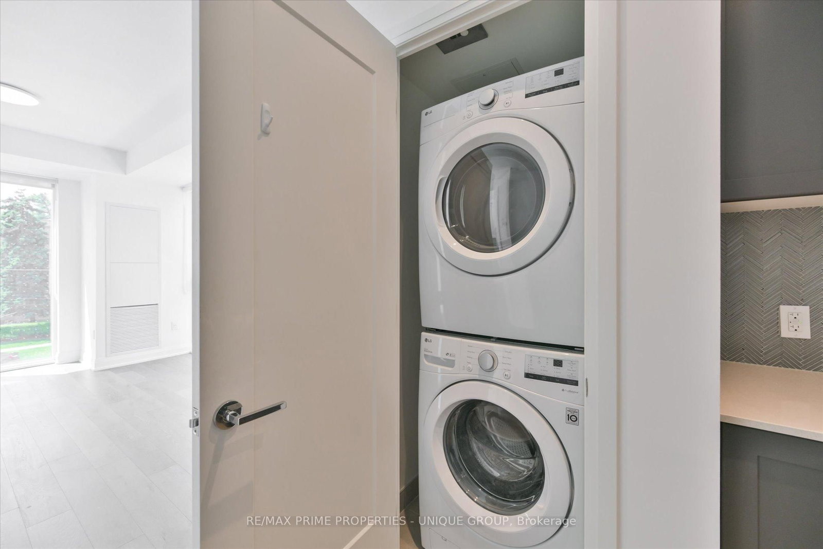 293 The Kingsway, Unit 322 - Photo 24