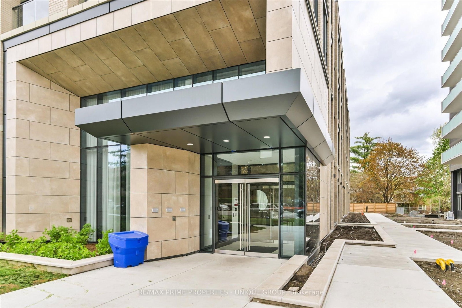 293 The Kingsway, Unit 322 - Photo 4