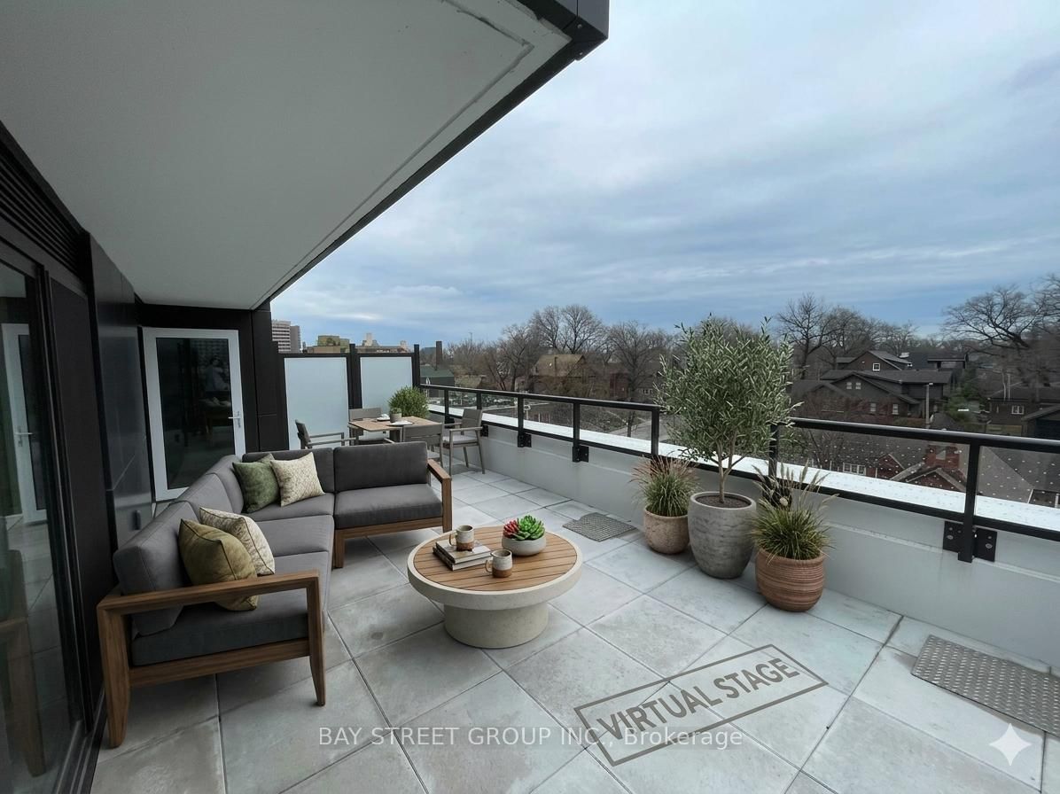 1660 Bloor Street W, Unit 511 - Photo 17