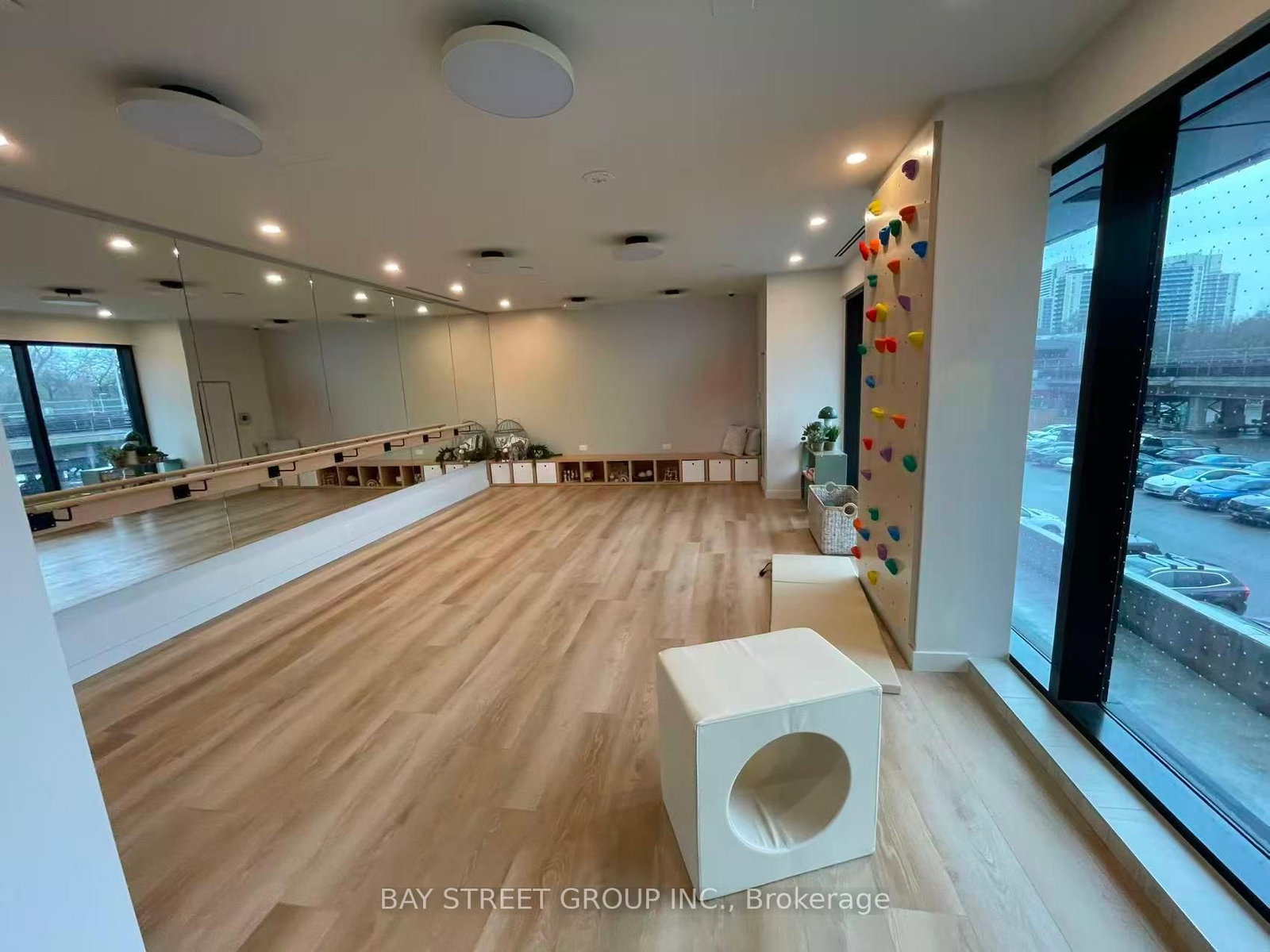 1660 Bloor Street W, Unit 511 - Photo 20